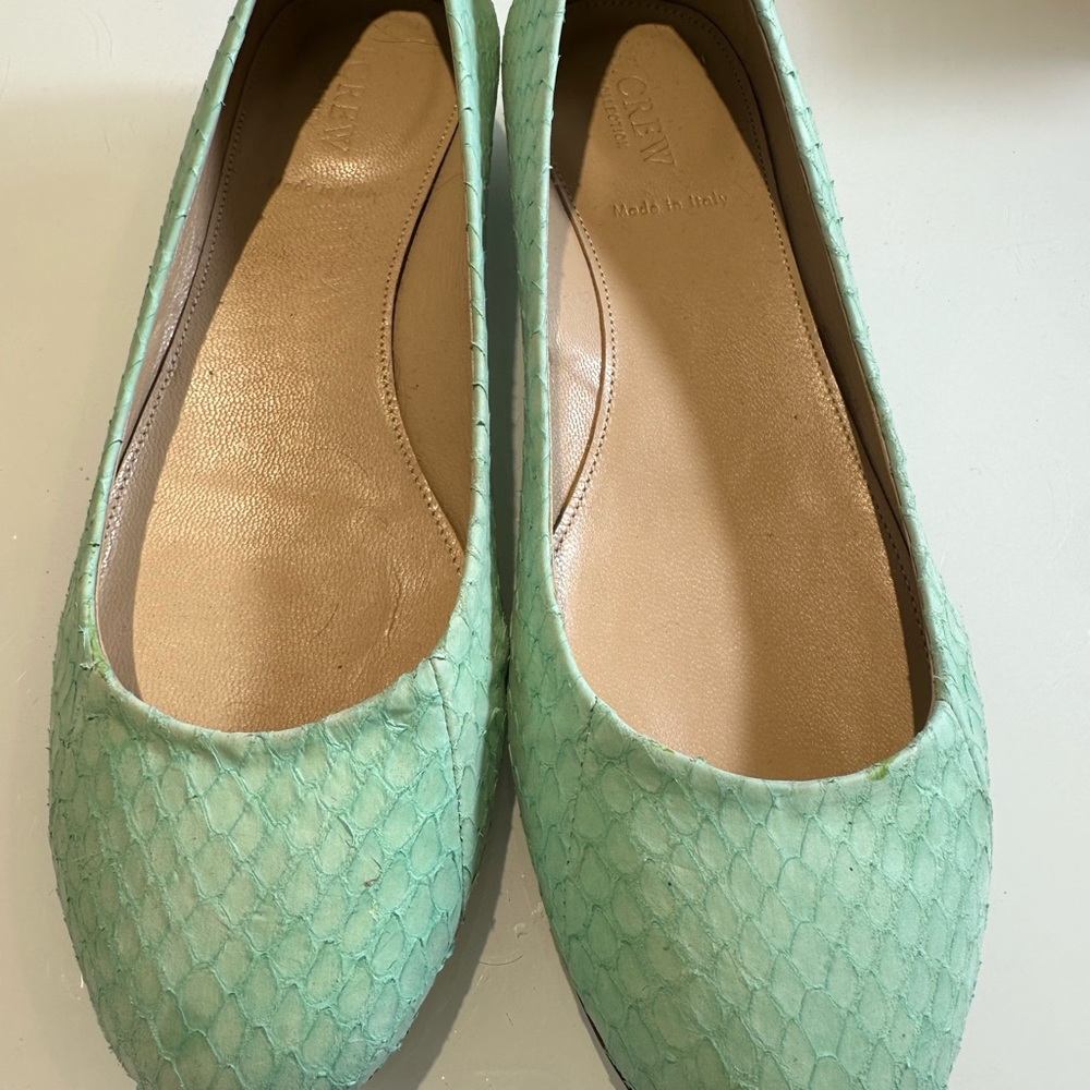 J. Crew Light Green Textured Flats nanny snakeskin 9